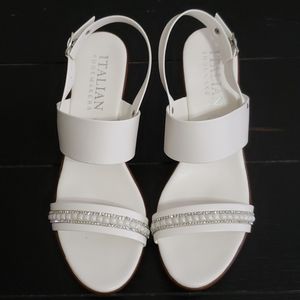 Italian Shoemakers White Strap Pump Sz 9